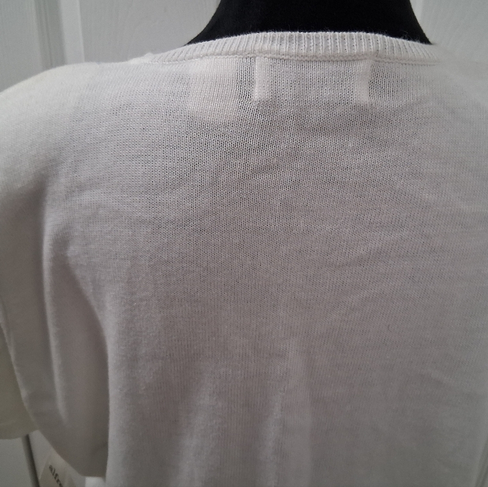 NWT Alfred Dunner Sweater With Beading & Embroidery.   Size L - Picture 5 of 10